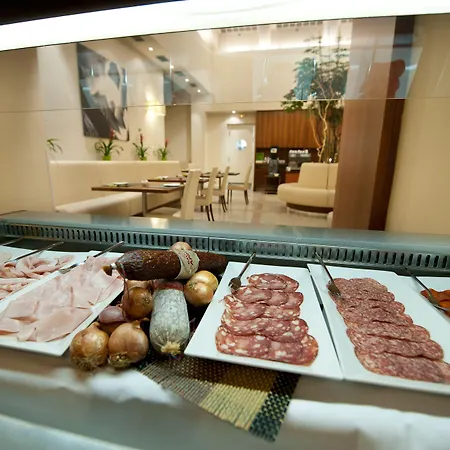 Hotel Maestro By Adrez 4*