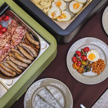 Maestro By Adrez Hotell