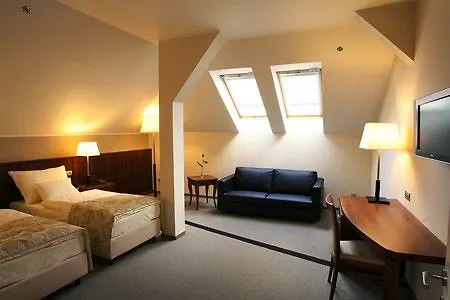 Maestro By Adrez Hotell Prag