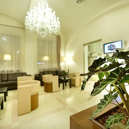 Hotel Maestro By Adrez 4*