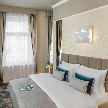 Maestro By Adrez Hotel 4*