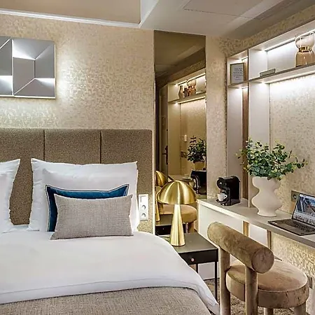 Maestro By Adrez Hotel 4*