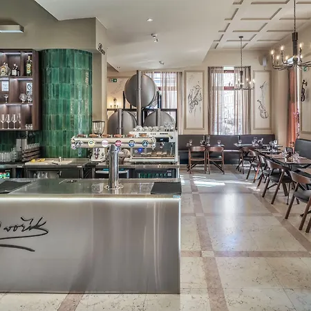 Maestro By Adrez Hotel
