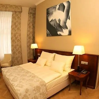 Maestro By Adrez 4* Prága