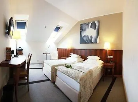 Maestro By Adrez Hotel 4*