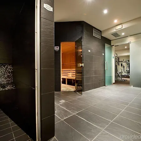 Hotel Maestro By Adrez