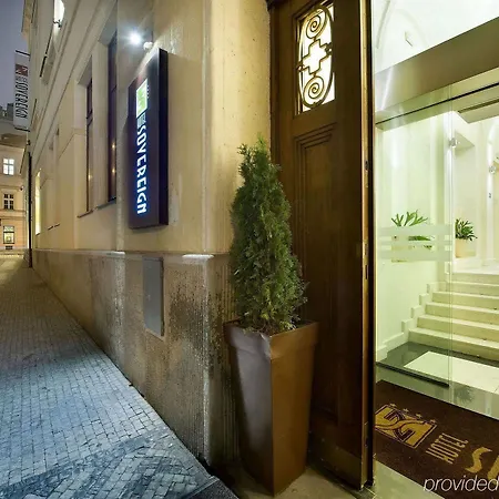 Sovereign Hotel 4*