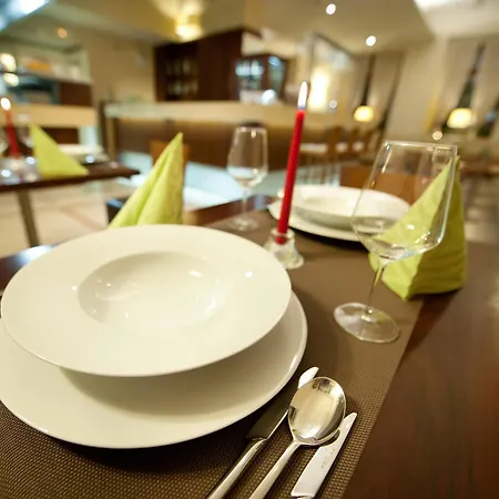 Szálloda Maestro By Adrez