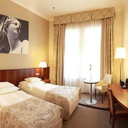 Hotel Maestro By Adrez 4*