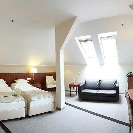 Hotel Maestro By Adrez Prague