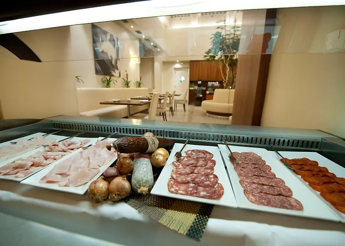 Hotel Maestro By Adrez 4*